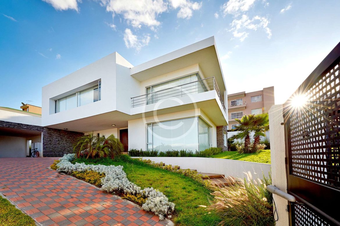 Real Estate Derivatives